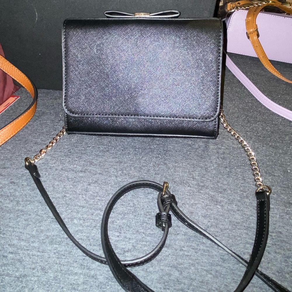 Black cross body shoulder back purse